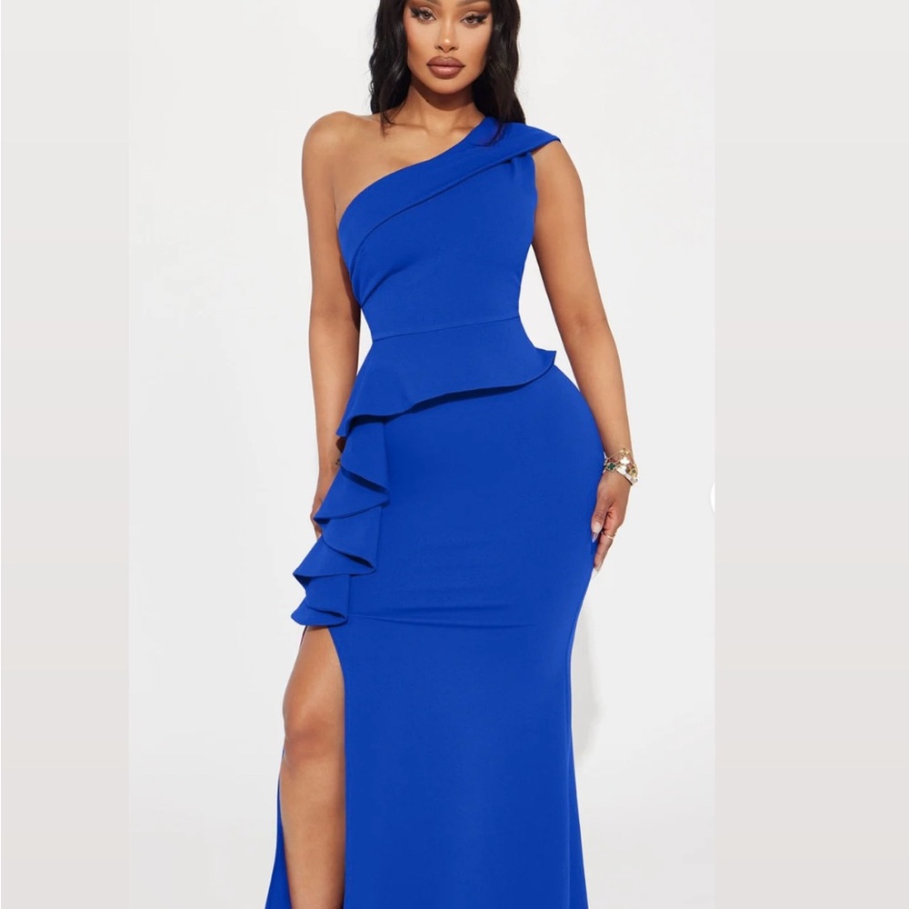 Fashion Nova Blue Asymmetrical One-Shoulder Gown